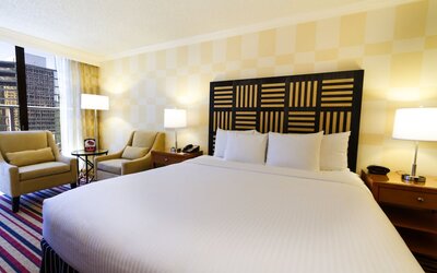 Pinnacle Hotel Harbourfront