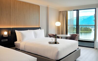 Pinnacle Hotel Harbourfront