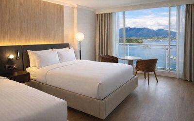 Pinnacle Hotel Harbourfront