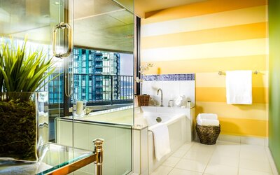 Pinnacle Hotel Harbourfront