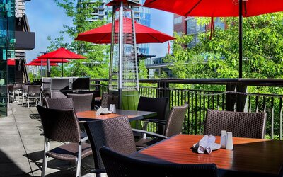 Pinnacle Hotel Harbourfront