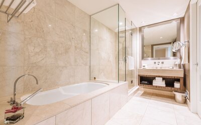 L'Hermitage Hotel
