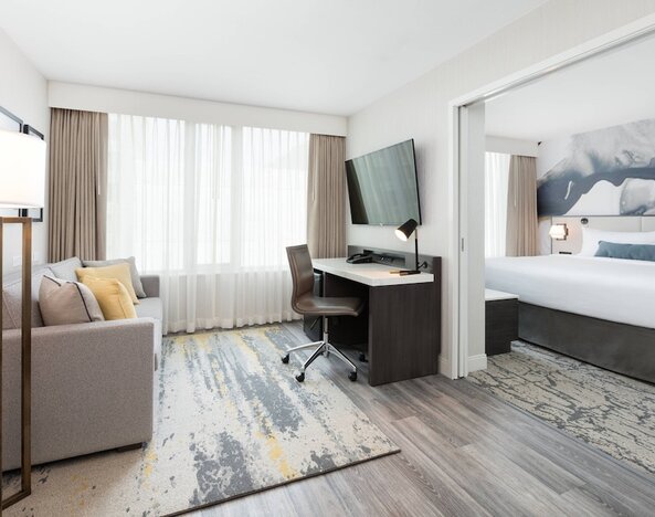 Delta Hotels by Marriott Vancouver Downtown Suites