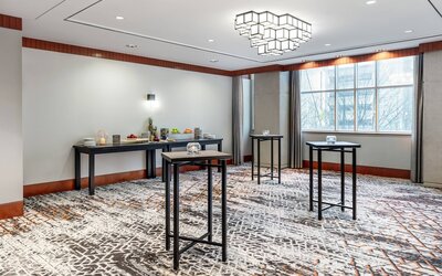 Delta Hotels by Marriott Vancouver Downtown Suites