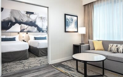 Delta Hotels by Marriott Vancouver Downtown Suites