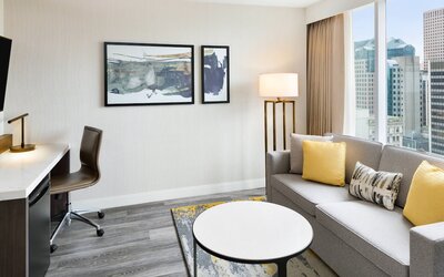 Delta Hotels by Marriott Vancouver Downtown Suites