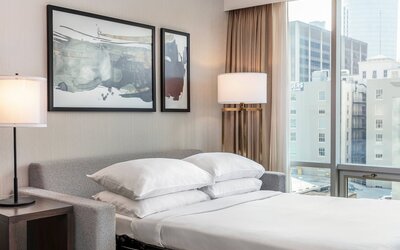 Delta Hotels by Marriott Vancouver Downtown Suites
