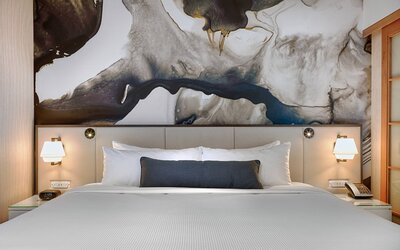 Delta Hotels by Marriott Vancouver Downtown Suites