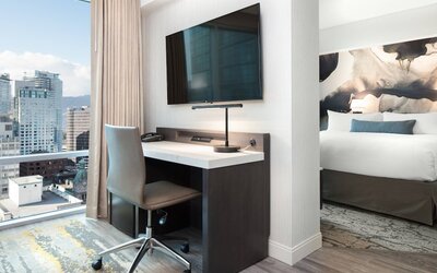 Delta Hotels by Marriott Vancouver Downtown Suites