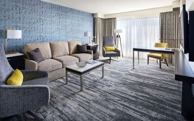 Room, 1 King Bed (High Floor)