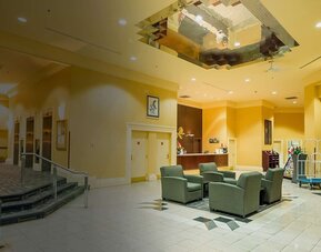 Rosedale On Robson Suite Hotel