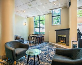 Grand Park Hotel & Suites Downtown Vancouver, an Ascend Collection Hotel