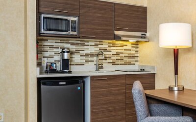 Grand Park Hotel & Suites Downtown Vancouver, an Ascend Collection Hotel