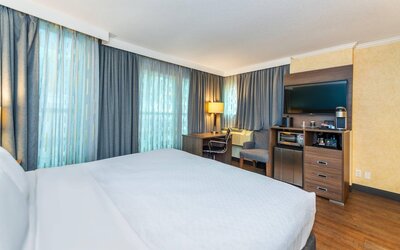 Grand Park Hotel & Suites Downtown Vancouver, an Ascend Collection Hotel