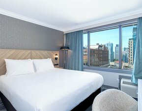 Sandman Signature Vancouver Downtown Hotel