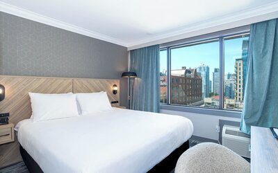 Sandman Signature Vancouver Downtown Hotel