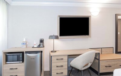 Sandman Signature Vancouver Downtown Hotel