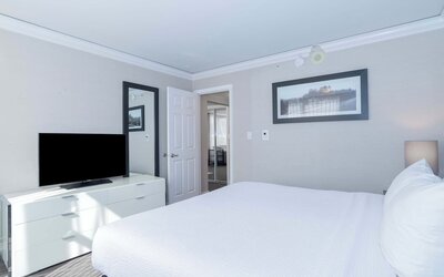 Sandman Signature Vancouver Downtown Hotel