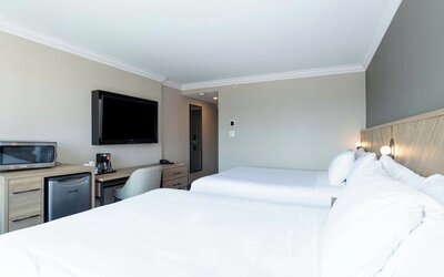 Sandman Signature Vancouver Downtown Hotel
