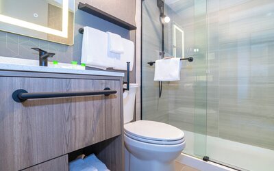 Sandman Signature Vancouver Downtown Hotel