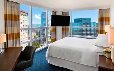 Sheraton Vancouver Wall Centre