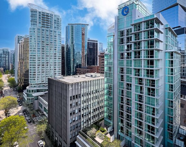 Coast Coal Harbour Vancouver Hotel by APA