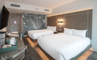 Coast Coal Harbour Vancouver Hotel by APA