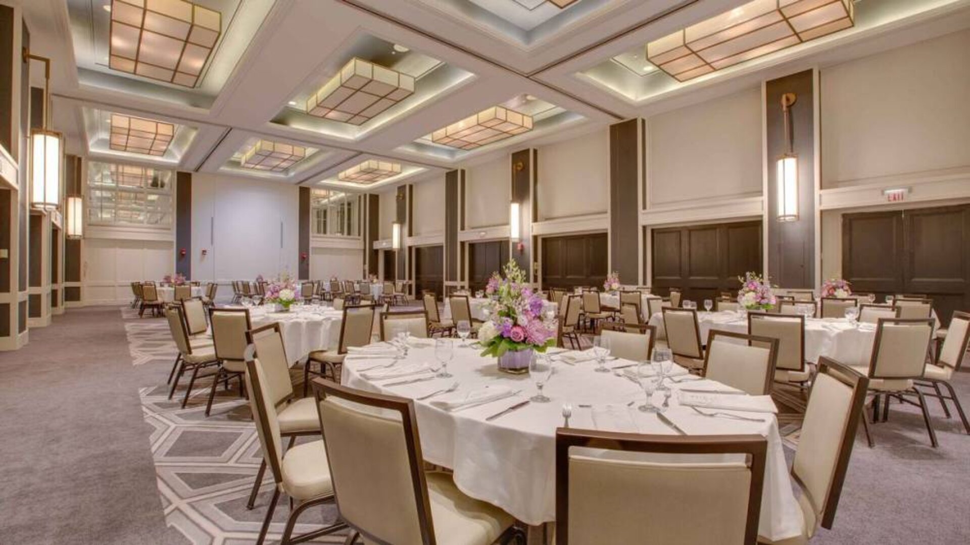 Banquet hall at Hilton Newark Airport.