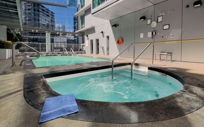 Coast Coal Harbour Vancouver Hotel by APA