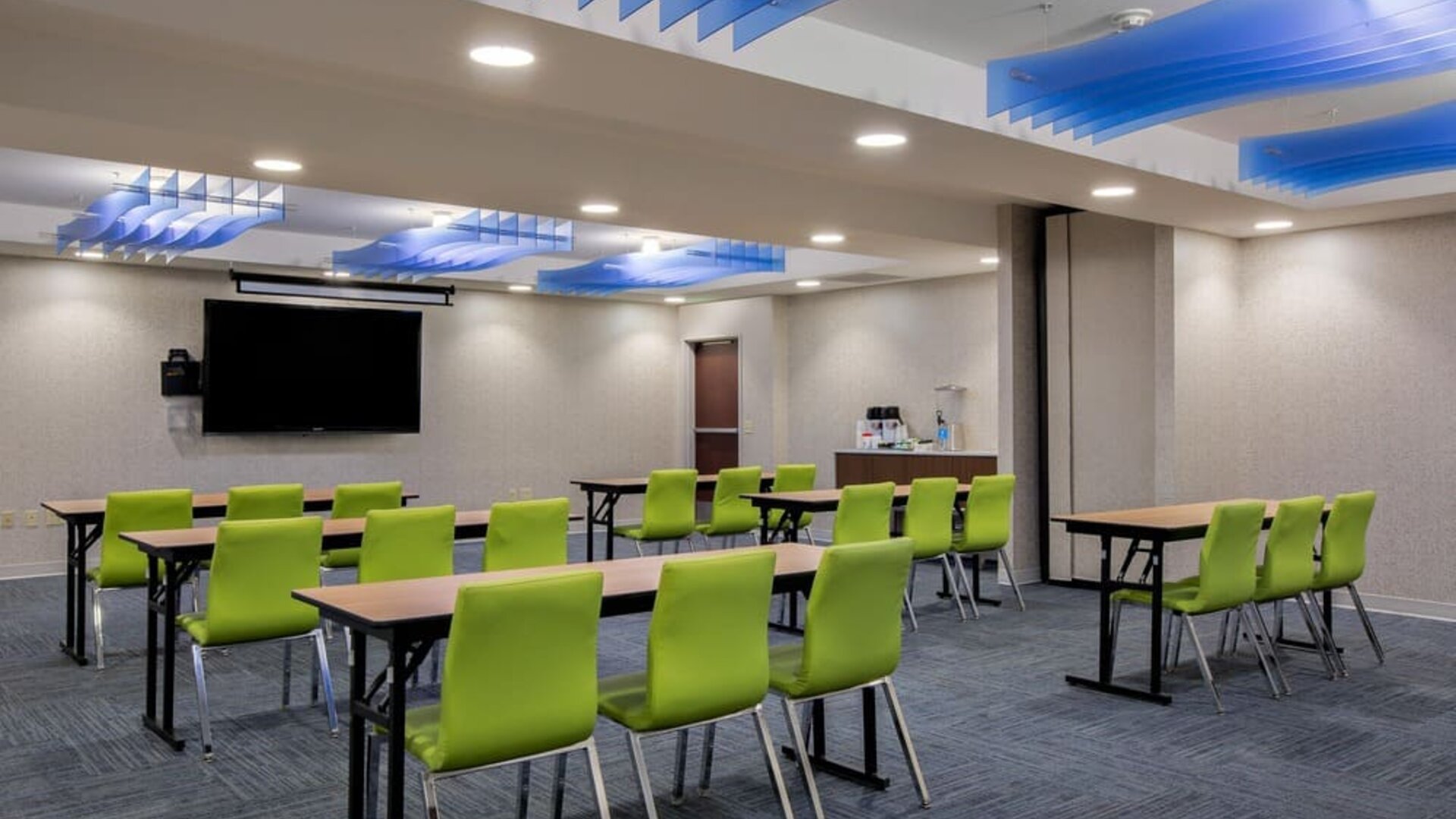 Professional meeting room at Holiday Inn Express & Suites Ontario.