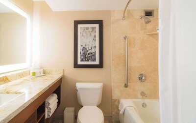 The Inverness Denver, a Hilton Golf & Spa Resort