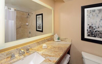 The Inverness Denver, a Hilton Golf & Spa Resort