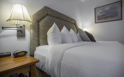 Table Mountain Inn