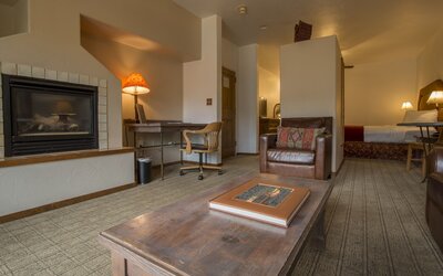 Table Mountain Inn