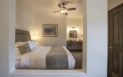 Table Mountain Inn