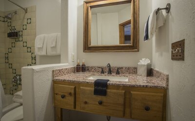 Table Mountain Inn