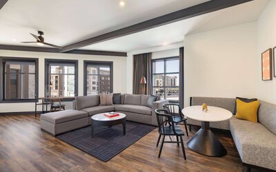 Origin Westminster a Wyndham Hotel