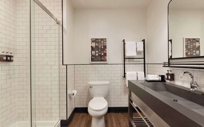 Origin Westminster a Wyndham Hotel