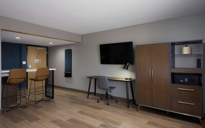 Four Points by Sheraton Englewood