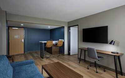 Four Points by Sheraton Englewood