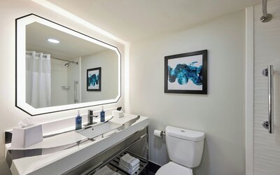 Four Points by Sheraton Englewood