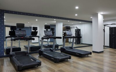 Four Points by Sheraton Englewood
