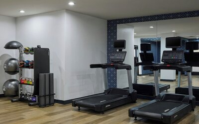 Four Points by Sheraton Englewood