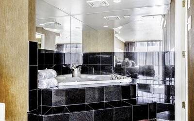 Executive Suites Hotel Metro Vancouver