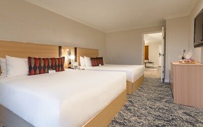 Executive Suites Hotel Metro Vancouver