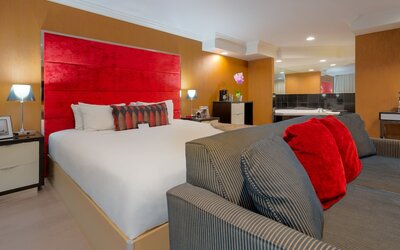 Executive Suites Hotel Metro Vancouver
