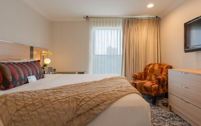 Executive Suites Hotel Metro Vancouver