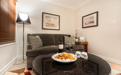 Executive Suites Hotel Metro Vancouver