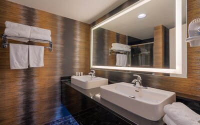 Executive Suites Hotel Metro Vancouver