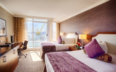 Pinnacle Hotel at the Pier